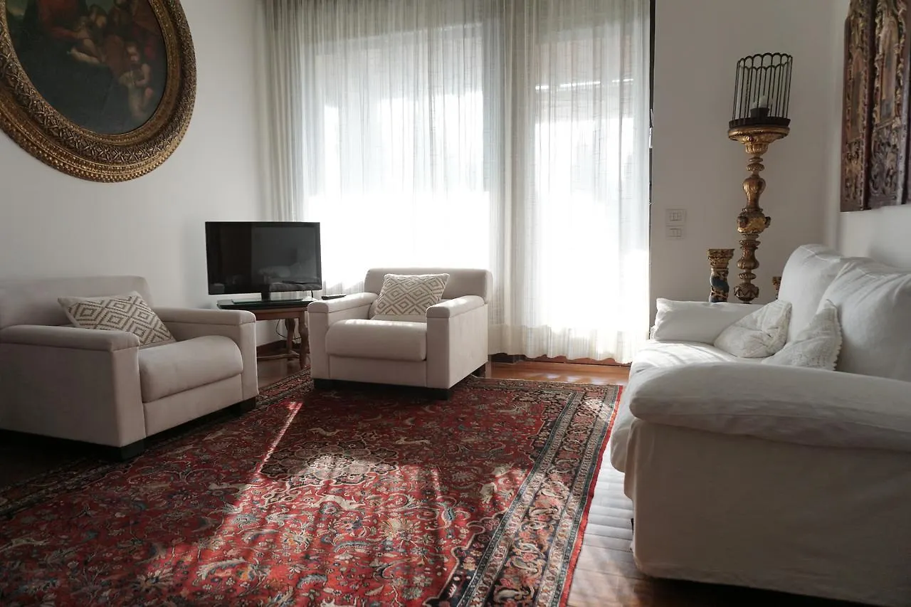 La Casa Dell'Architetto Panzió Bergamo Olaszország